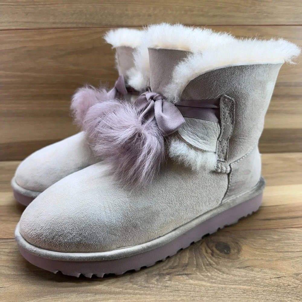 UGG Gita Pom Poms Boots Womens 7 Light Pink Suede Shearling Lined Cozy Sherpa